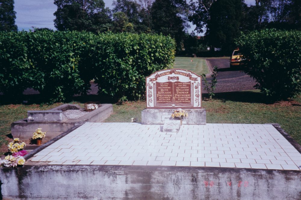 Graves of William Thomas Protheroe and Ruth Adelaide Protheroe at Lawnton Cemetery, 1998
