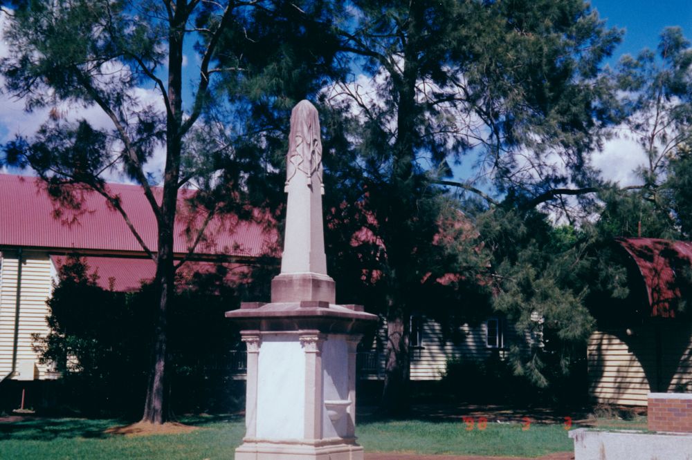 Tom Petrie Memorial at Petrie, 1998