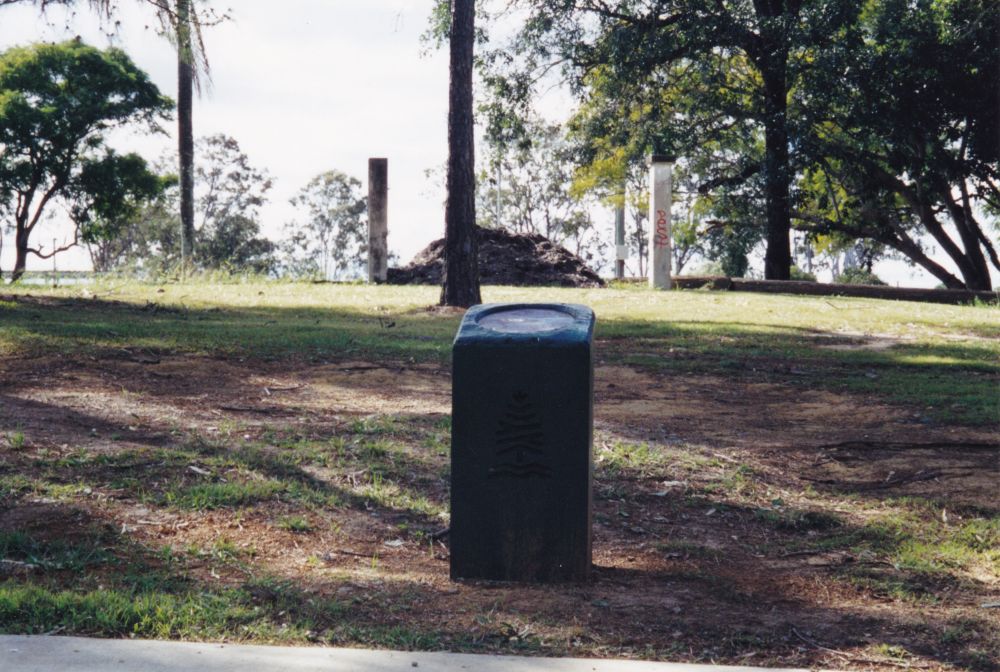 Wyllie family historic plaque, Sweeney Reserve at Petrie, 1998