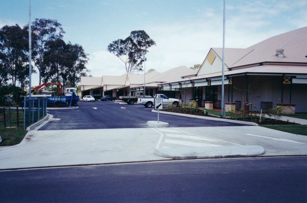 Eatons Hill Shopping Village, 1998