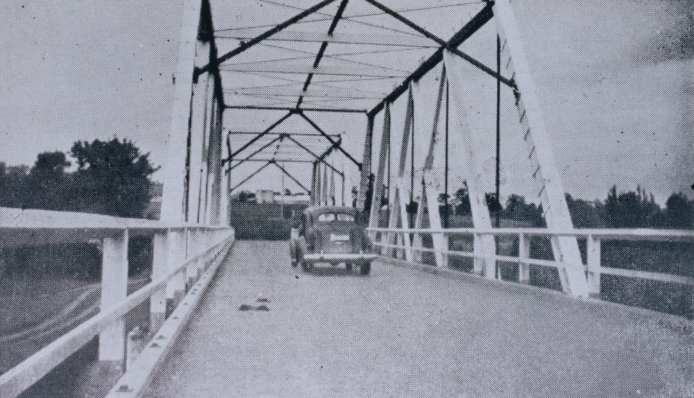 Cash's Crossing Bridge, 1930s