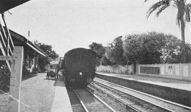 Petrie Railway Station, early 1900s
