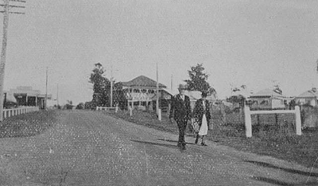 Main Street of Petrie, early 1900s