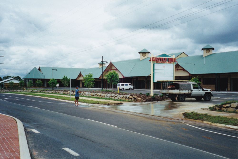 Castle Hill Shopping Court, 264 Dohles Road Murrumba Downs, 1999