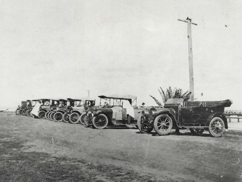 Taxis at Woody Point