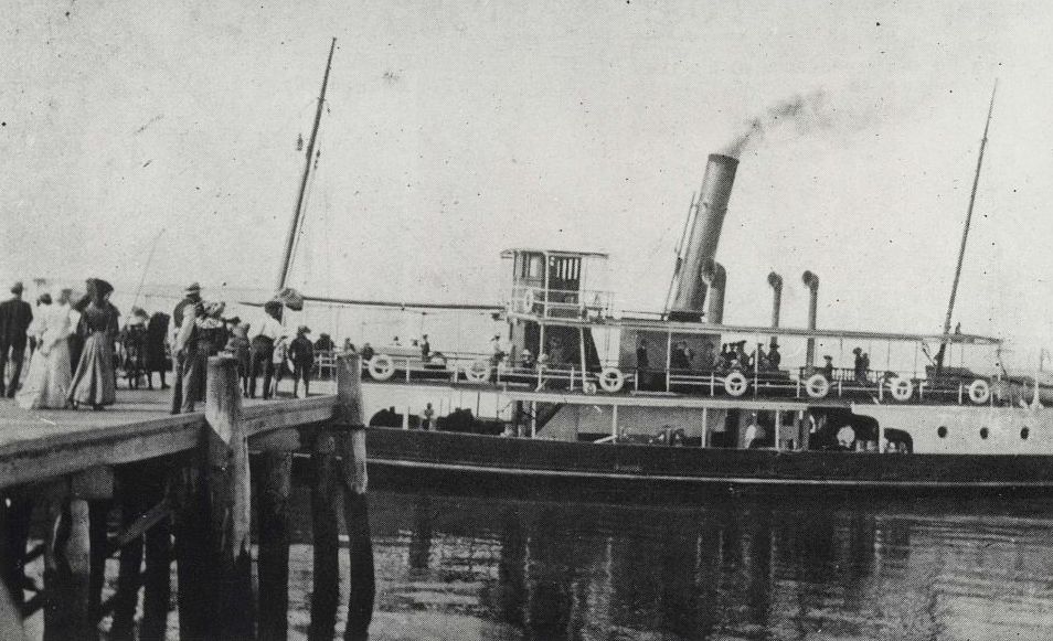 SS Emerald at Pier, Redcliffe