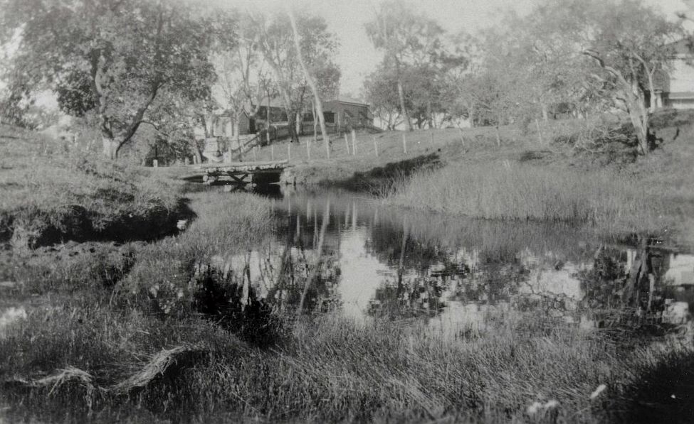 Humpybong Creek, Redcliffe