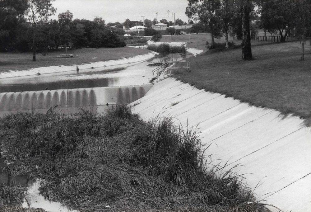 Weir at Redcliffe