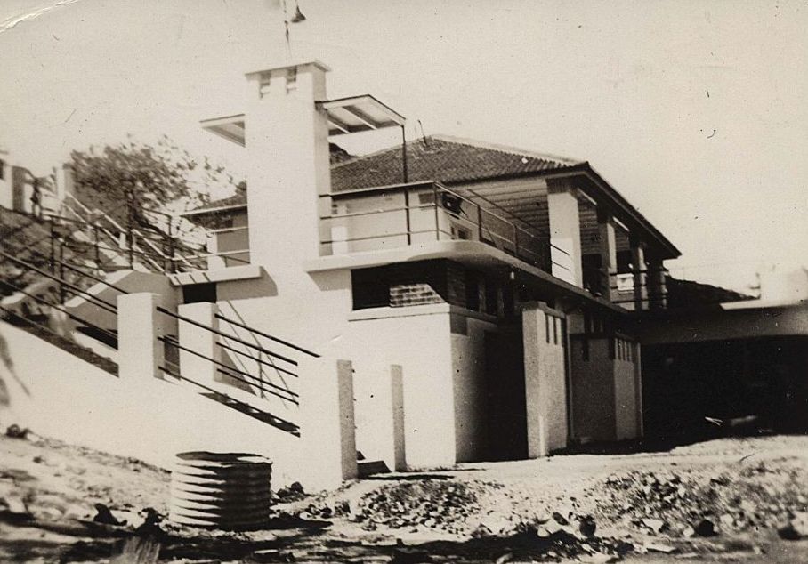 Kiosk and Bathing Pavilion at Suttons Beach