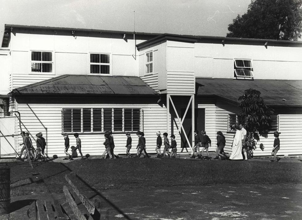 De La Salle College students