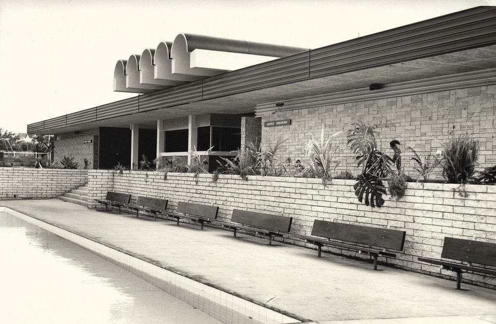 Redcliffe War Memorial Swimming Pool