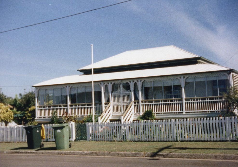 On Whitecliffe Parade