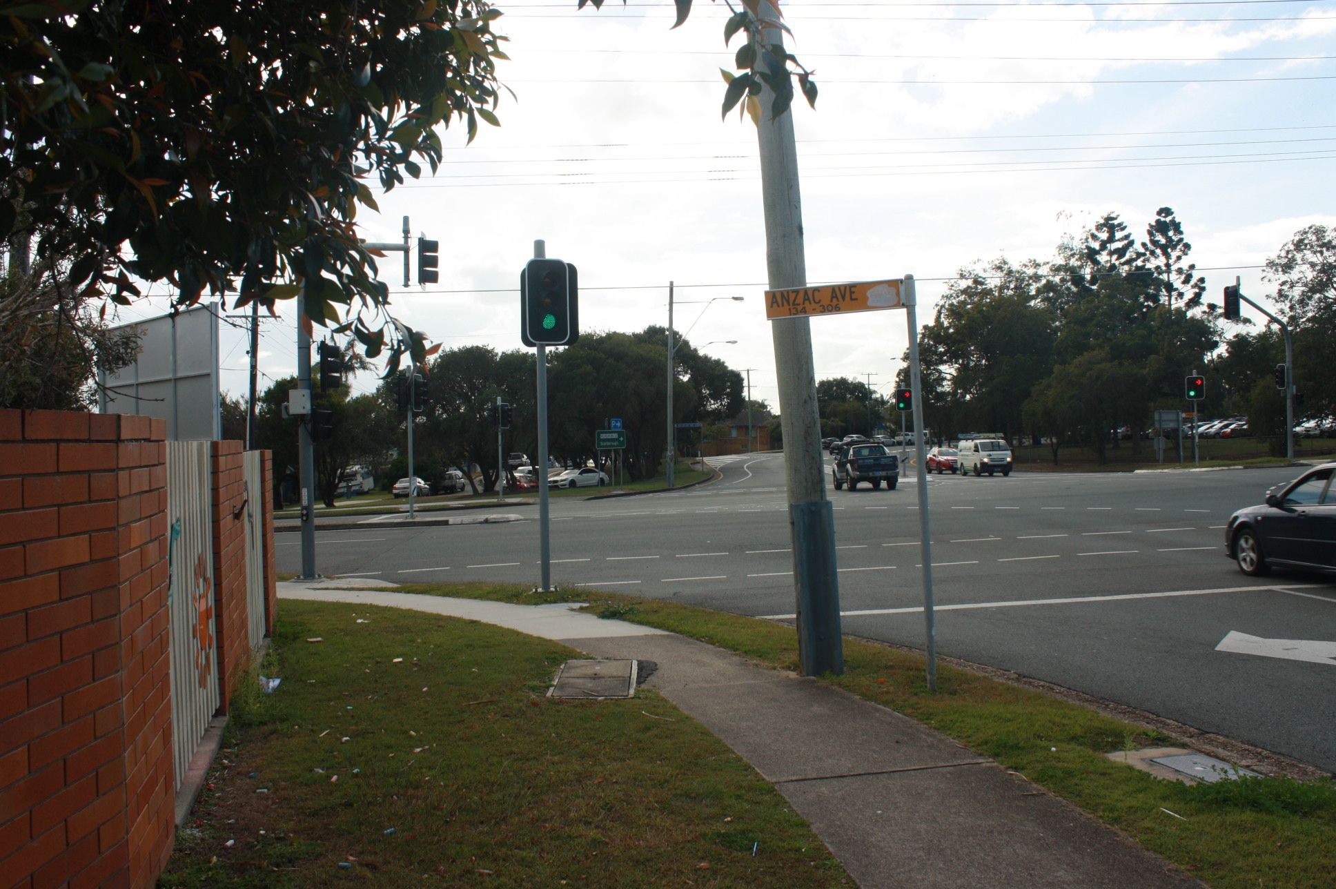 Intersection of Anzac Avenue and Victoria Avenue - Redcliffe - 1