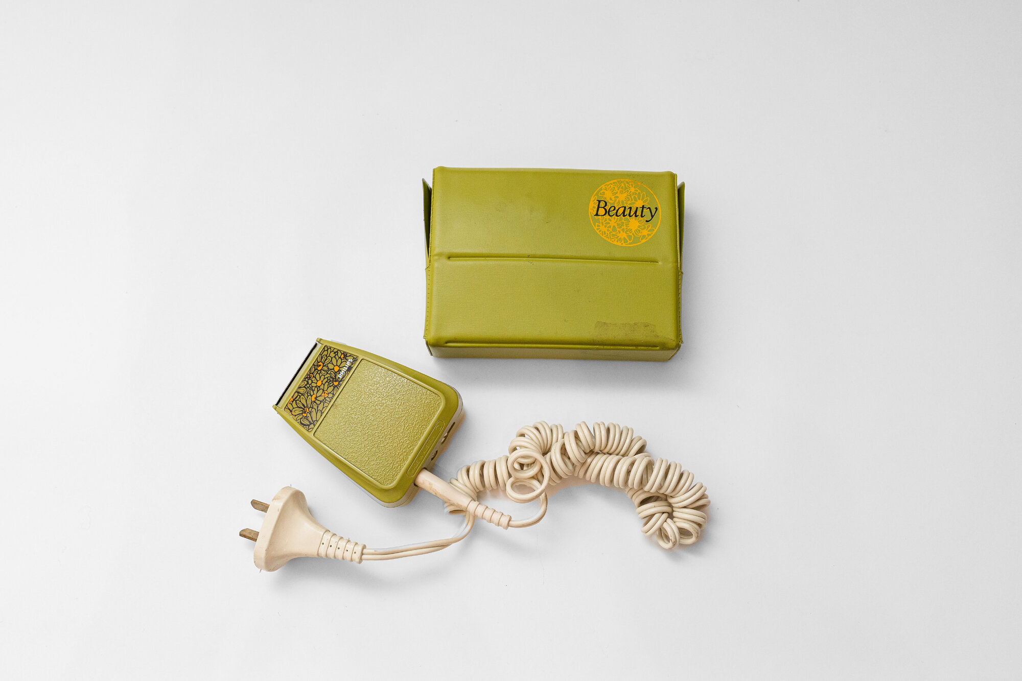 Phillips Beauty electric shaver