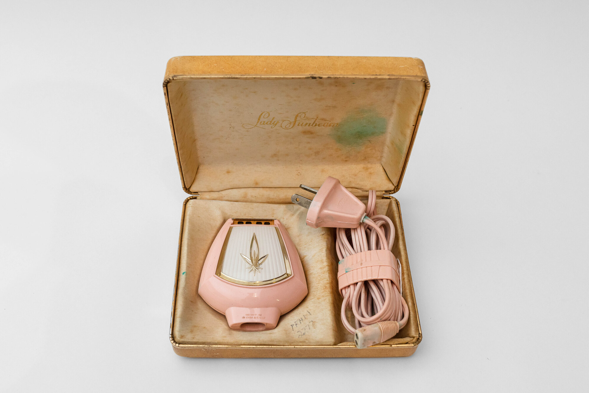 Lady Sunbeam electric shaver