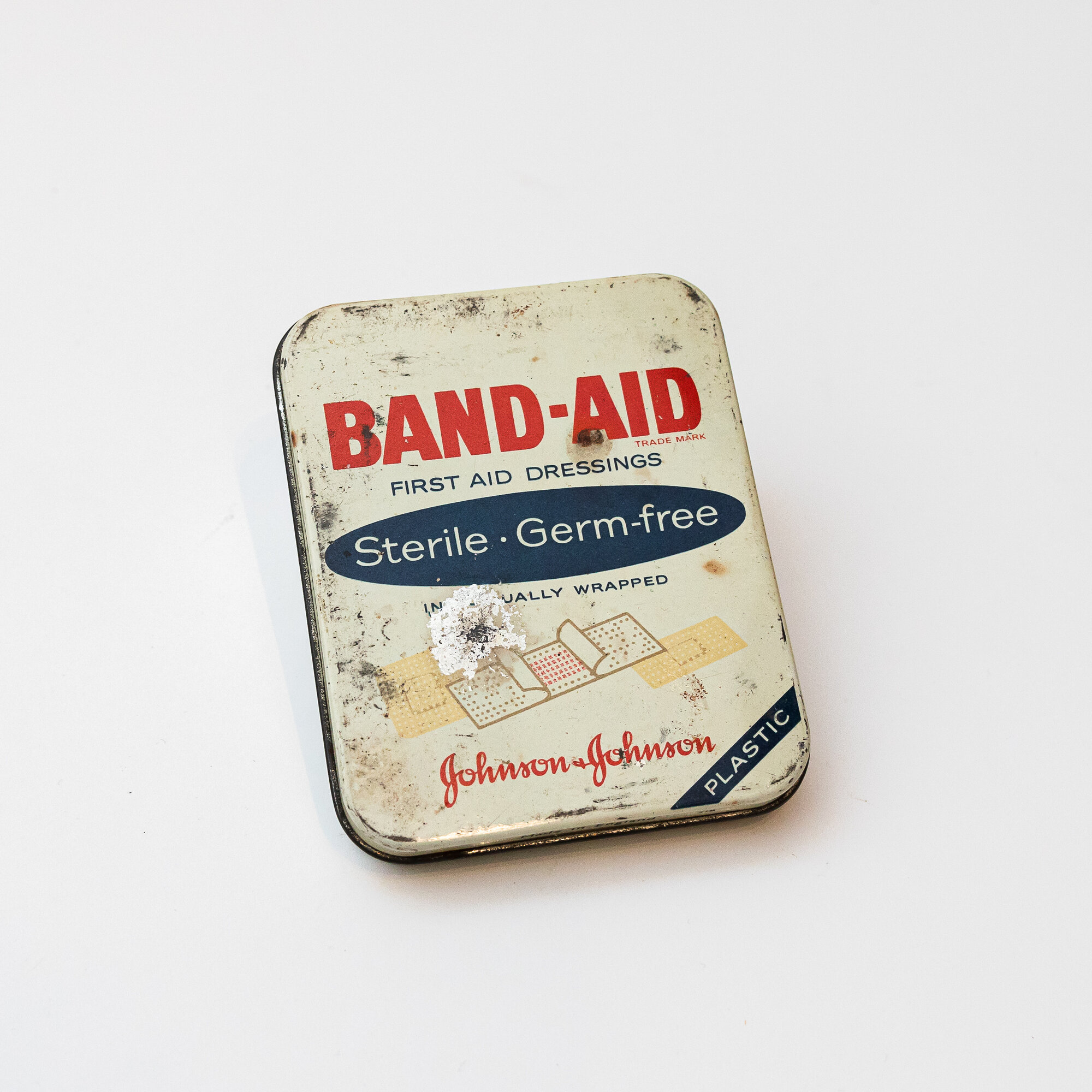Band-aid tin