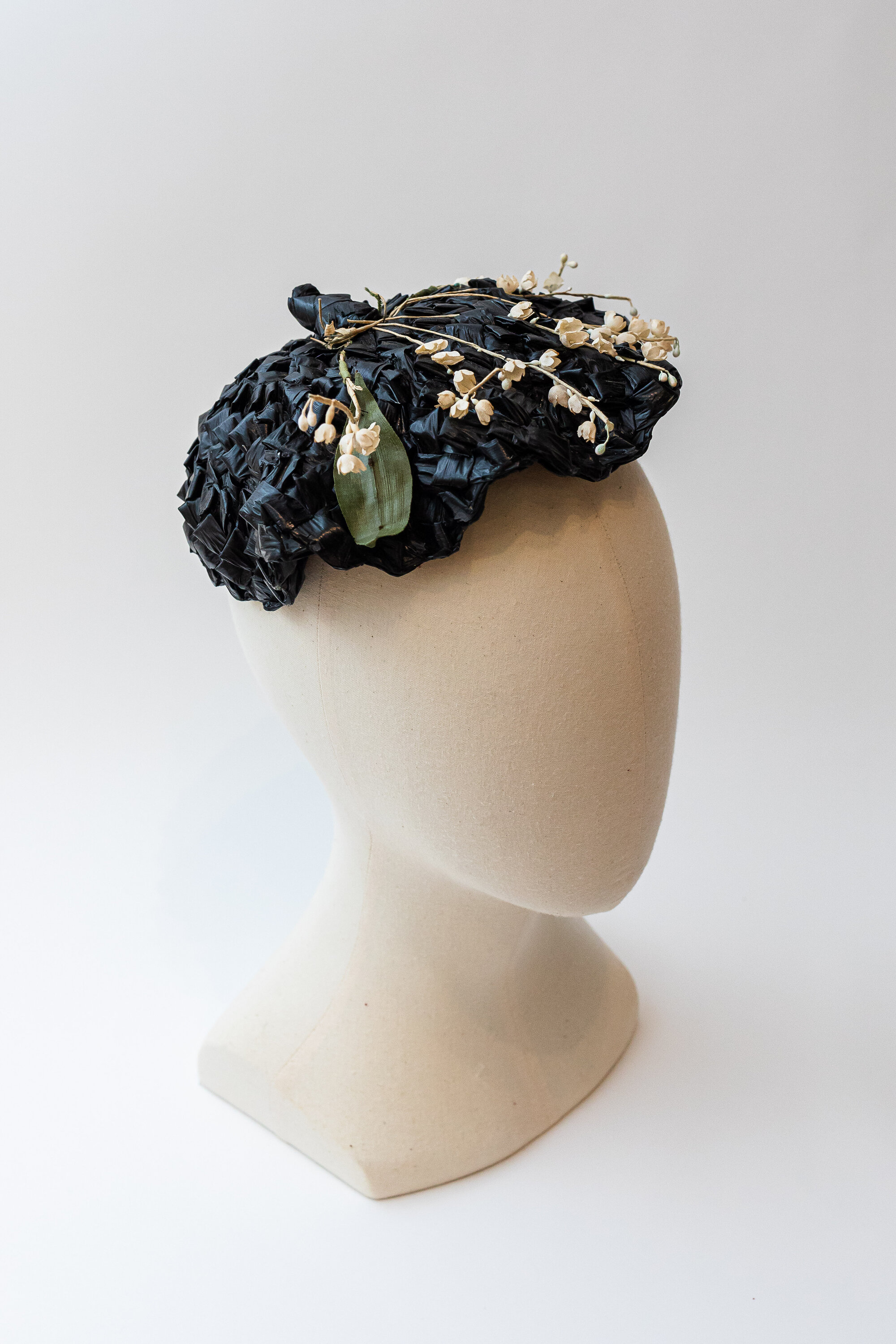 Beret inspired hat with fabric flowers