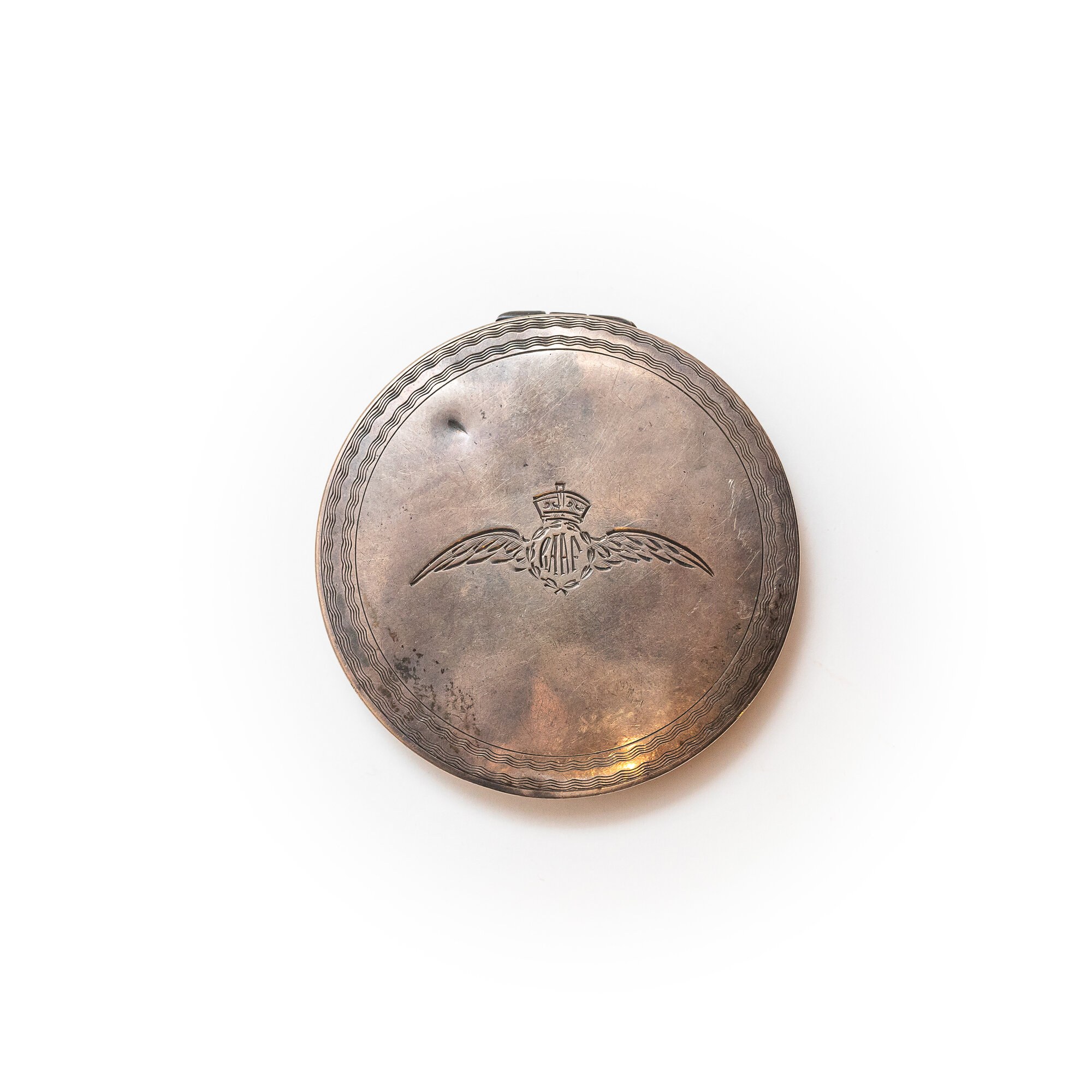 RAAF powder compact