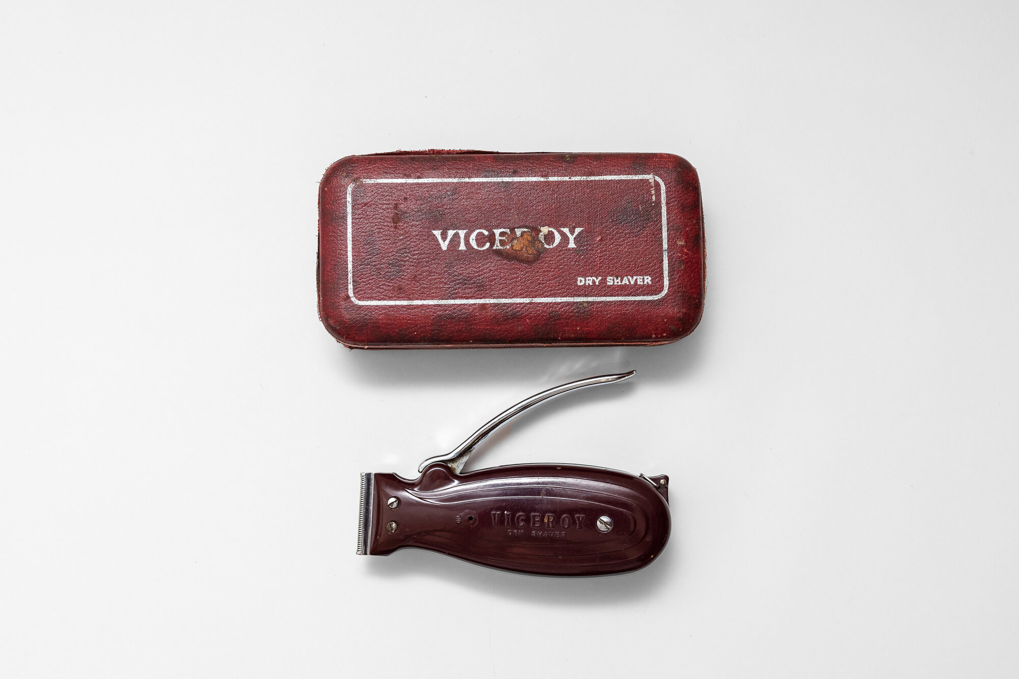 Viceroy non-electric dry shaver