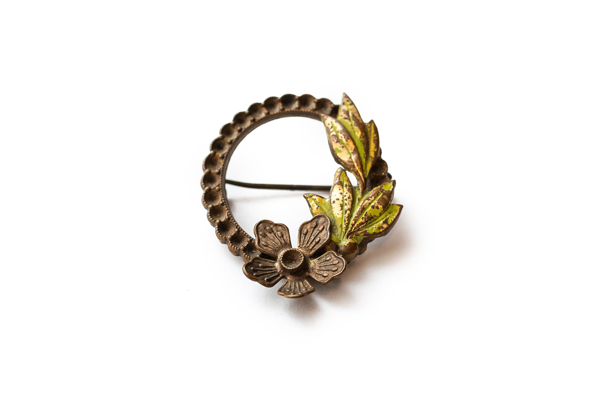 Brooch - wreath