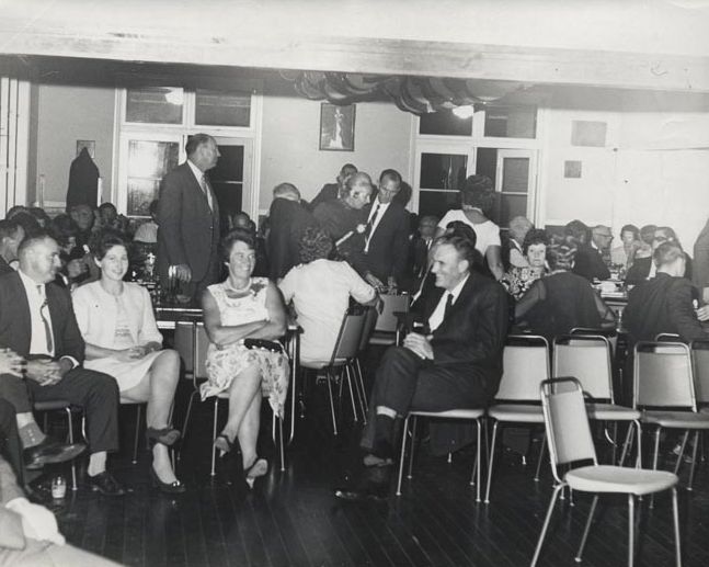 General view of some people at a dinner