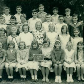 Deception Bay State Primary School - Grade 6 in 1966