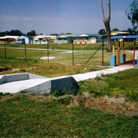 Footpath entrance to the Palm Lakes Resort at Deception Bay in 2002