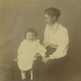 Cecilia Bancroft with daughter Mabel Josephine Bancroft