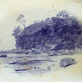 Rock cliffs along the foreshore at Caloundra