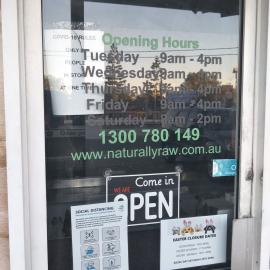 Naturally Raw Ebert Parade Lawnton - 14 April 2020 - 5.15pm Naturally Raw Pet Store Covid-19 sign