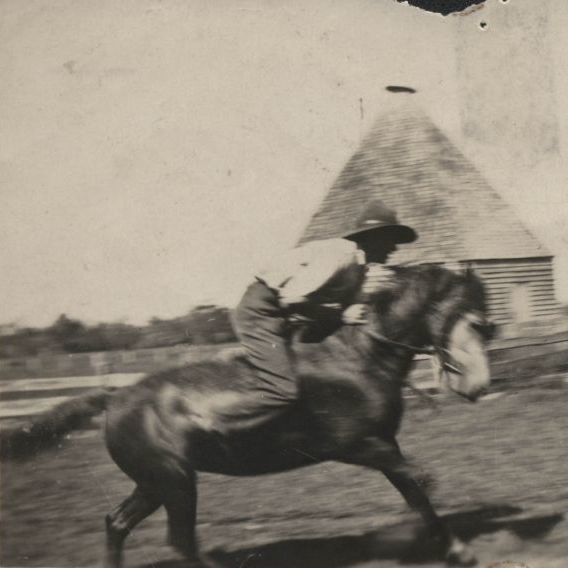 Round House at Moray Field Park in the 1920s