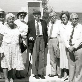Unveiling of monument to John Oxley at Sandstone Point on 14 April 1987