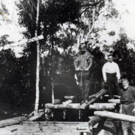 Pitt saw men working on Jim Clark's property