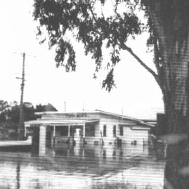 Toorbul shop owned by the Parks Family during the 1974 floods