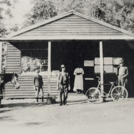 Mole's Shop at Wamuran, ca. 1925