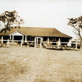 Farmhouse on England's farm, South Pine Road Brendale