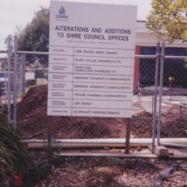 Construction of new addition to the Pine Rivers Shire Council Administration Building, ca. 1996