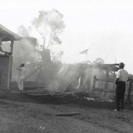 Fire at Queens Beach