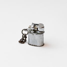 Miniature cigarette lighter