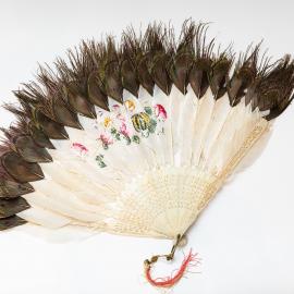 Feather fan