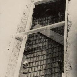 Finishing room column foundation