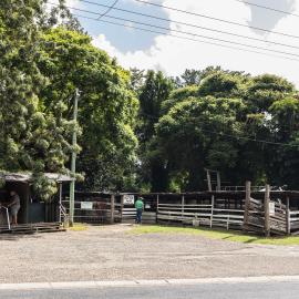 Woodford Saleyards - 129 Archer Street Woodford - shed / kiosk