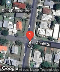 Annie Street, Woody Point (Qld.)